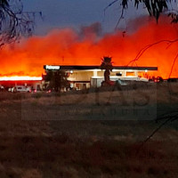 Incendio cerca de una gasolinera en el sur de Badajoz