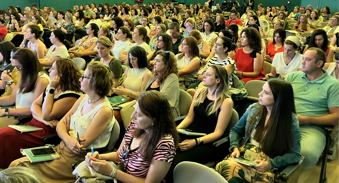 Forman a 300 docentes en Extremadura para mejorar las respuestas educativas hacia el alumnado TEA