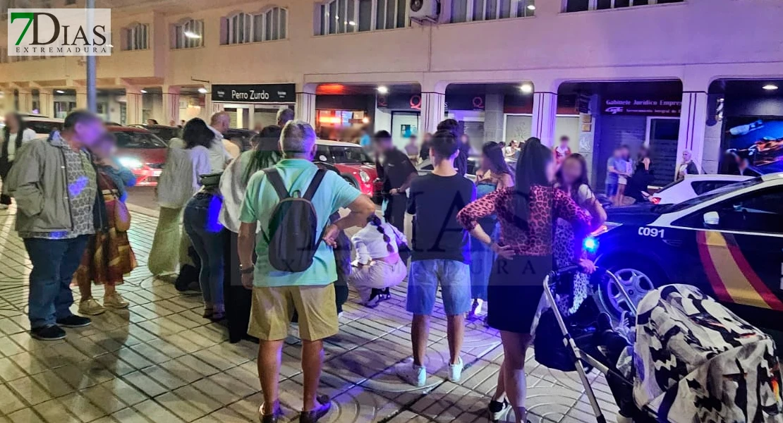 Evitan una agresión en plena calle a una joven en la Noche en Blanco en Badajoz