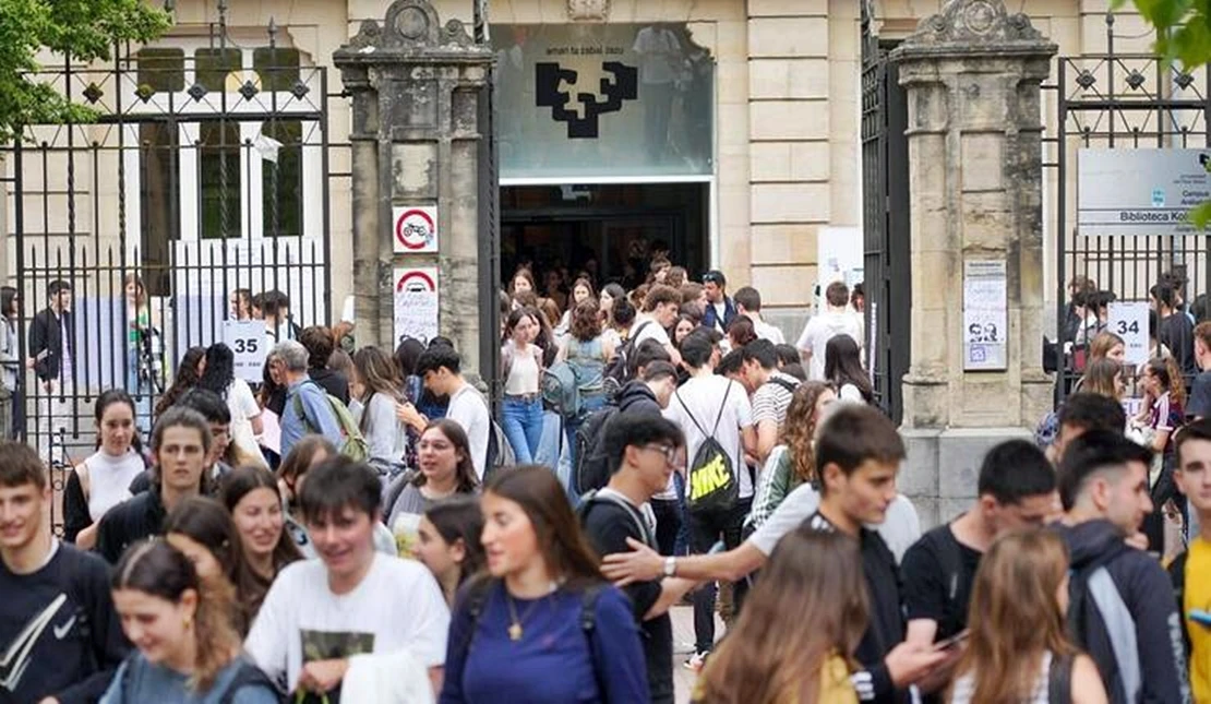 Conoce la última estafa que afecta a la matrícula de los universitarios