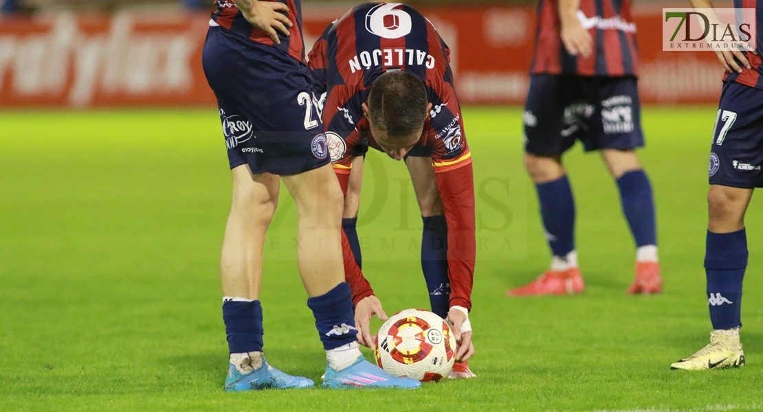 Imágenes del CD Extremadura - Girona FC