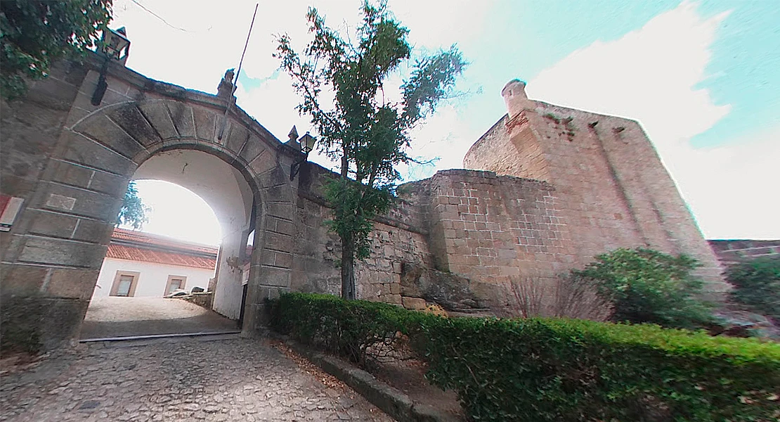 Iluminarán el santuario de Carrión y el castillo de Valencia de Alcántara: esta es la fecha prevista