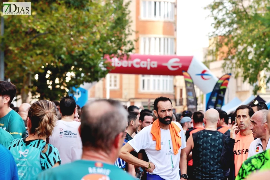 Imágenes del VII Cross Solidario Virgen del Pilar en Badajoz