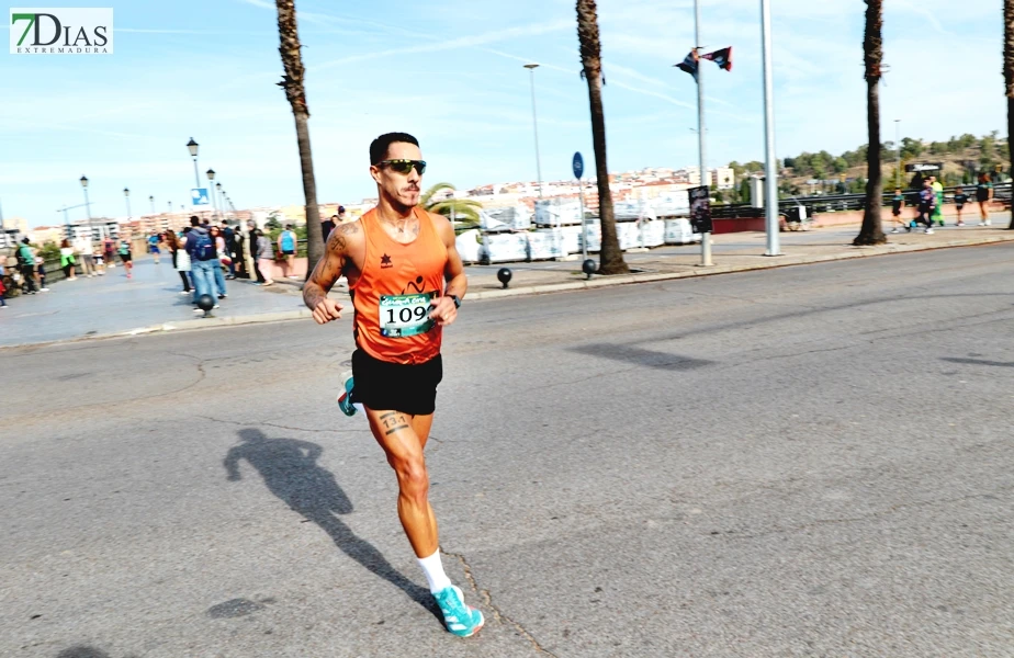 Imágenes del VII Cross Solidario Virgen del Pilar en Badajoz