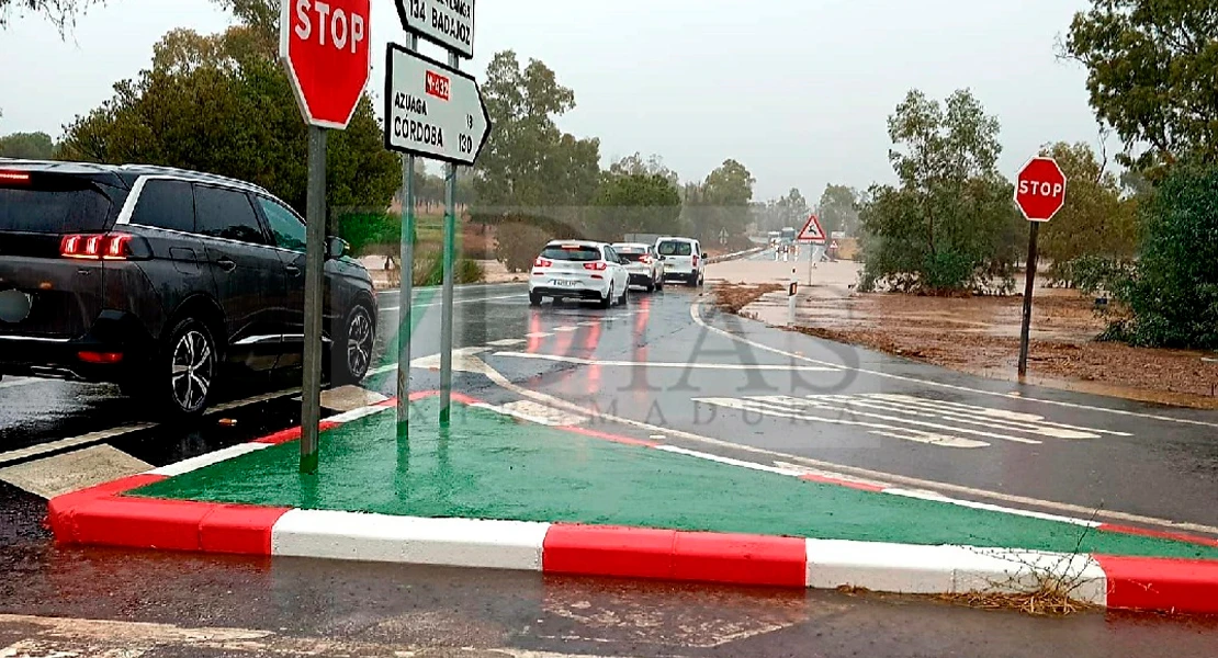 Inundación en la N-432: queda atrapada una persona en la provincia de Badajoz