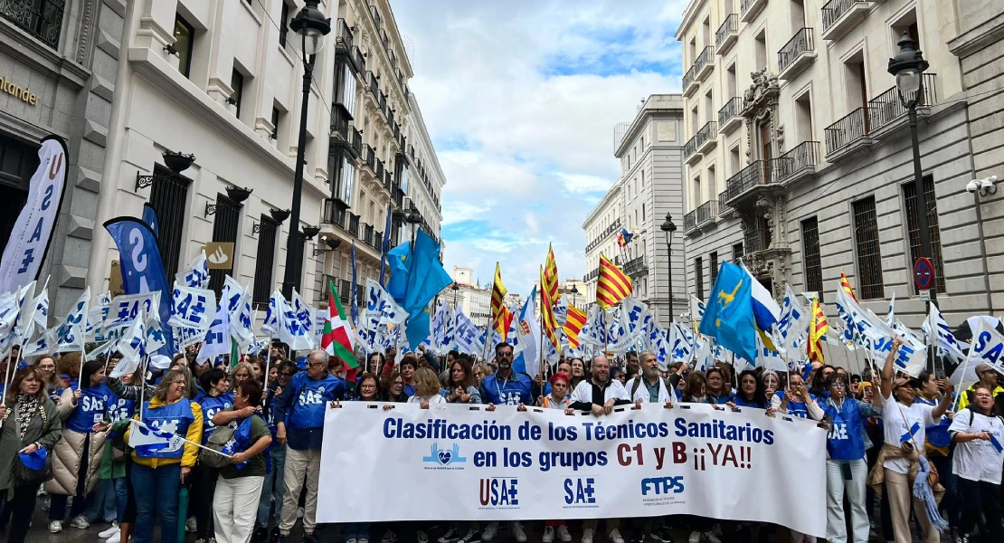 Más de 3.500 técnicos sanitarios salen a la calle. "Llevamos 17 años esperando una clasificación justa"