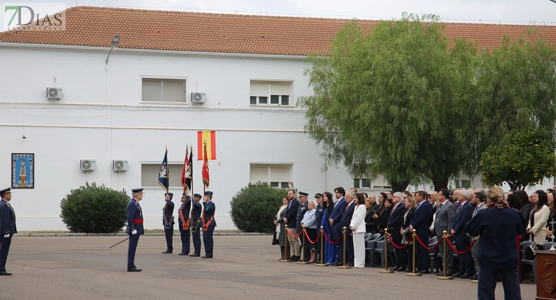 Toma posesión el nuevo coronel jefe de la Base Aérea de Talavera la Real y Ala 23