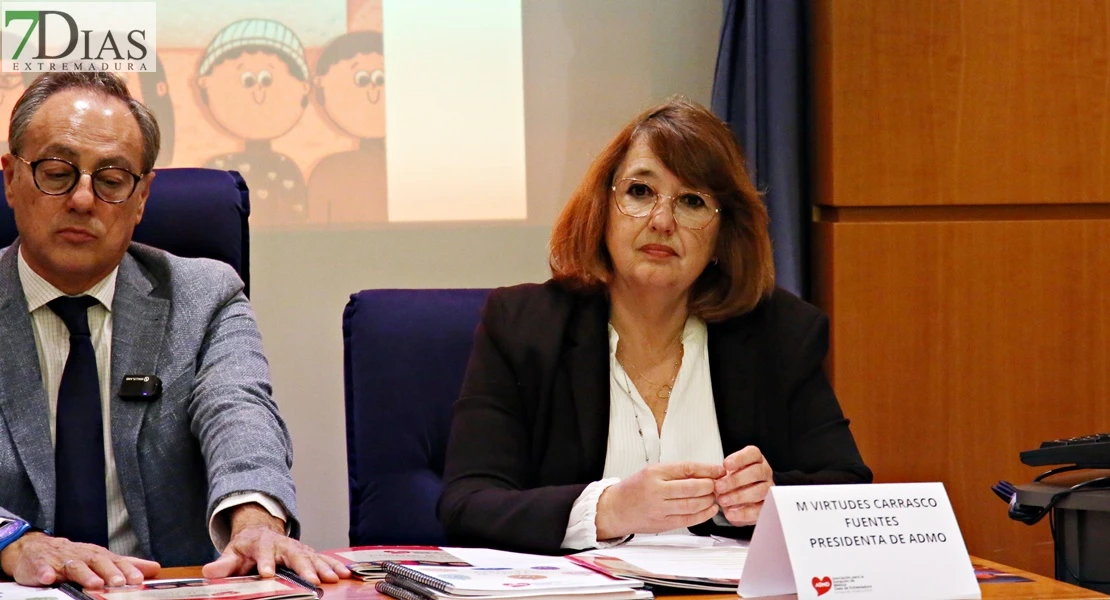 Color en los pasillos del quirófano del Hospital Materno-Infantil para hacer más agradable la estancia de los más pequeños gracias a Admo