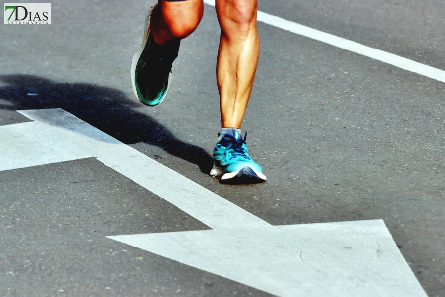 Imágenes del VII Cross Solidario Virgen del Pilar en Badajoz