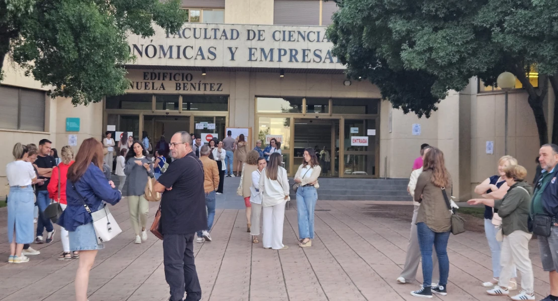 Más de 200 universitarios reciben las becas complementarias de residencia de la Junta de Extremadura