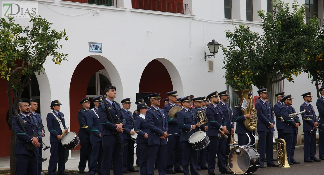 Toma posesión el nuevo coronel jefe de la Base Aérea de Talavera la Real y Ala 23