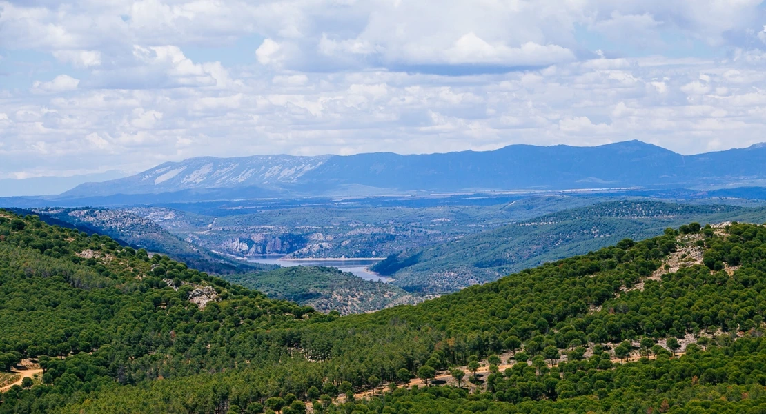 Piden un informe científico sobre el impacto de Elysium City en la Siberia Extremeña