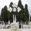 Homenajean a los caídos por España en el cementerio de San Juan de Badajoz