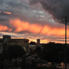 FOTONOTICIA: espectacular atardecer colándose entre las nubes en Badajoz