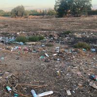 Culpan al Ayto. de "haber convertido esta zona de Badajoz en un basurero"