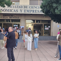 Más de 200 universitarios reciben las becas complementarias en Extremadura