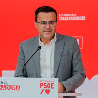 Gallardo consolida su liderazgo en Extremadura a las puertas del Congreso Federal del PSOE