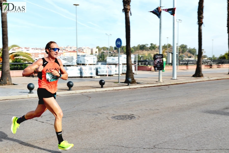 Imágenes del VII Cross Solidario Virgen del Pilar en Badajoz