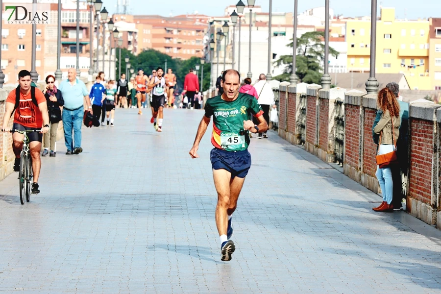 Imágenes del VII Cross Solidario Virgen del Pilar en Badajoz