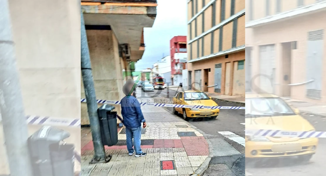 Acordonan una calle de San Roque por la caída de cascotes de un edificio en la vía pública