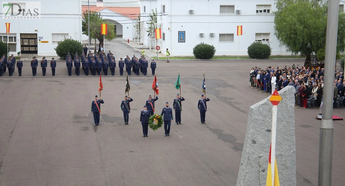 Toma posesión el nuevo coronel jefe de la Base Aérea de Talavera la Real y Ala 23