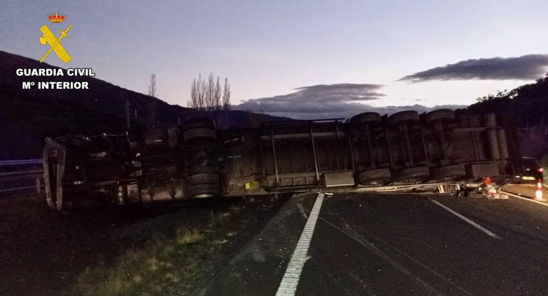 Cortes en la A-66 por un accidente: indican desvíos alternativos