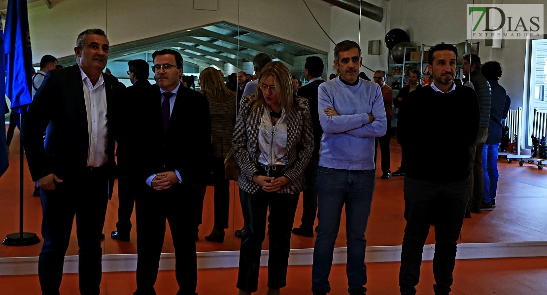 San Vicente de Alcántara amplía su centro deportivo con una piscina terapéutica, otra climatizada y un gimnasio