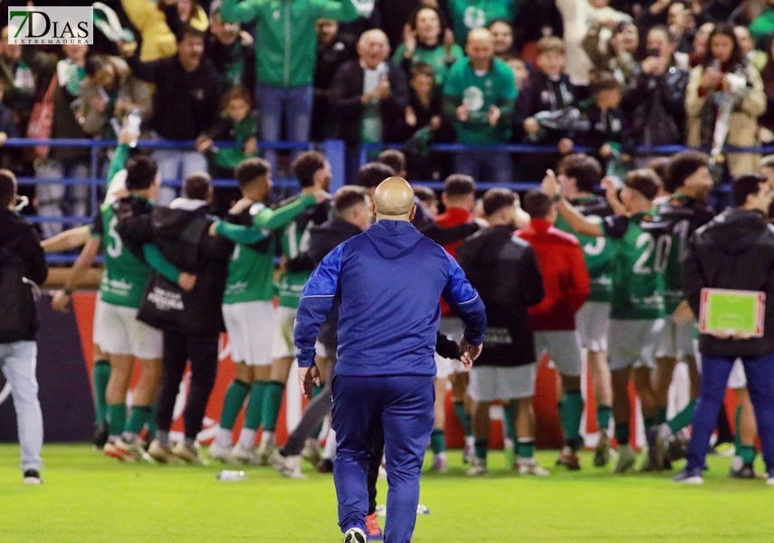 Imágenes de la Copa del Rey: el Gévora lucha y el Betis arrasa