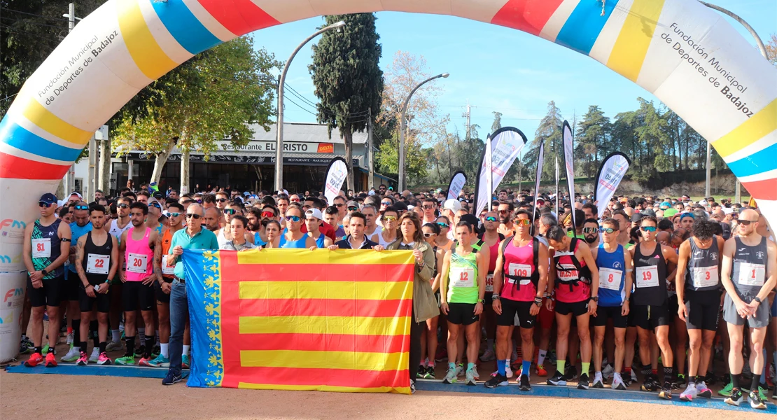 Jorge González y Mónica Gutiérrez, ganadores del 35º Medio Maratón Elvas-Badajoz