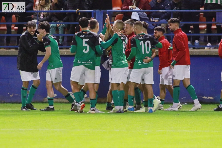 Imágenes de la Copa del Rey: el Gévora lucha y el Betis arrasa