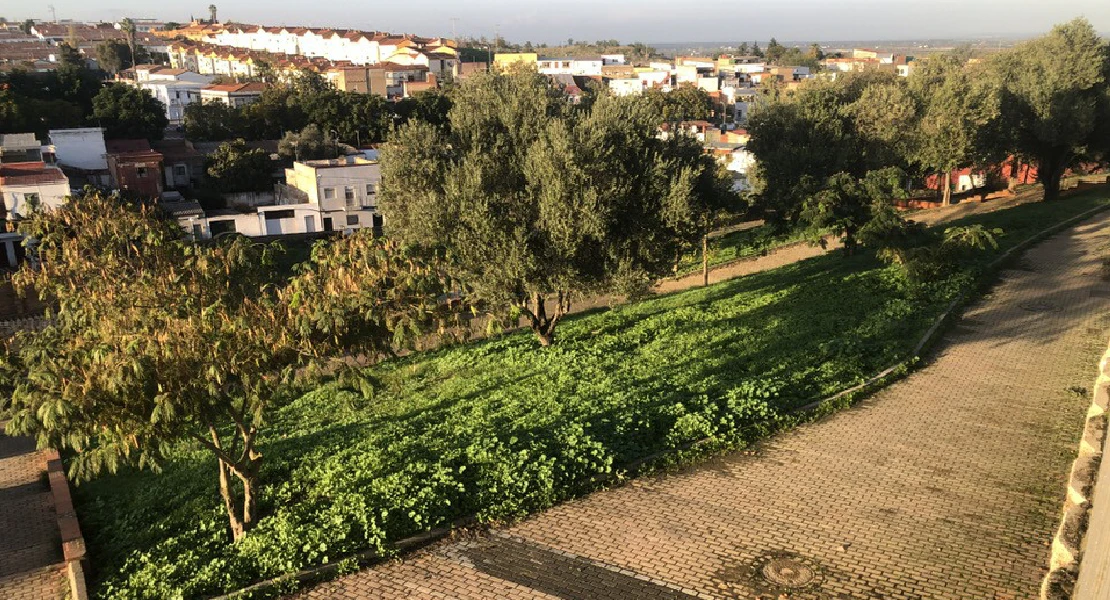 Acusan al Ayto. de Badajoz de "jugar con la ilusión del barrio Gurugú"