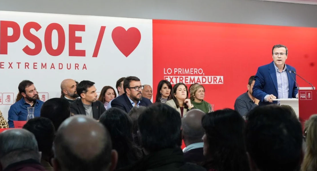 Gallardo quiere continuar liderando el PSOE de Extremadura: así serán los procesos congresuales