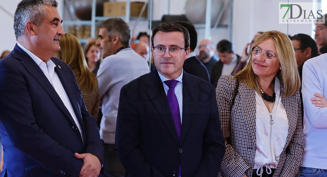 San Vicente de Alcántara amplía su centro deportivo con una piscina terapéutica, otra climatizada y un gimnasio