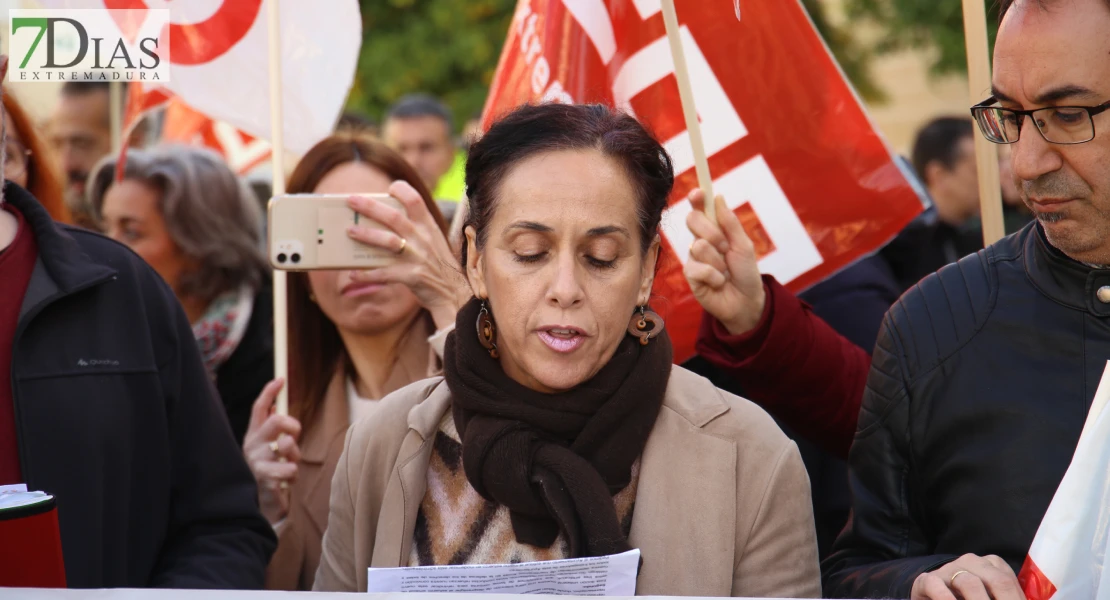 Manifestación en el Ayto. de Badajoz para renovar la RPT: 24 años sin actualizarse