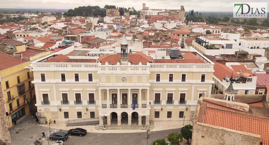 Badajoz recibe el premio ‘Entidad Pública del Año’