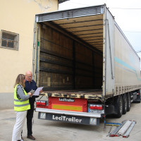 Sale un nuevo camión desde Badajoz con destino Valencia: piden orden y calma en las donaciones