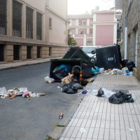 Multas de hasta 45.000 € por tirar basura en la vía pública en Badajoz