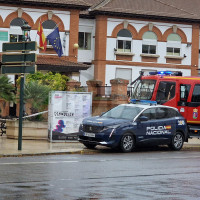 Desalojan y acordonan la zona del edificio de Correos en Badajoz