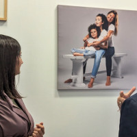 Gallardo visita la delegación ‘Mi Princesa Rett’ en Badajoz, una de las cinco de todo el país