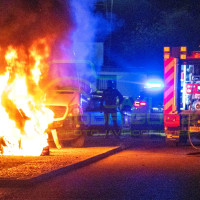 Varios coches afectados por un incendio de madrugada en Badajoz