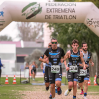 El Club Arte Físico Triatlón se consagra campeón de la Liga Fextri de Clubes 2024