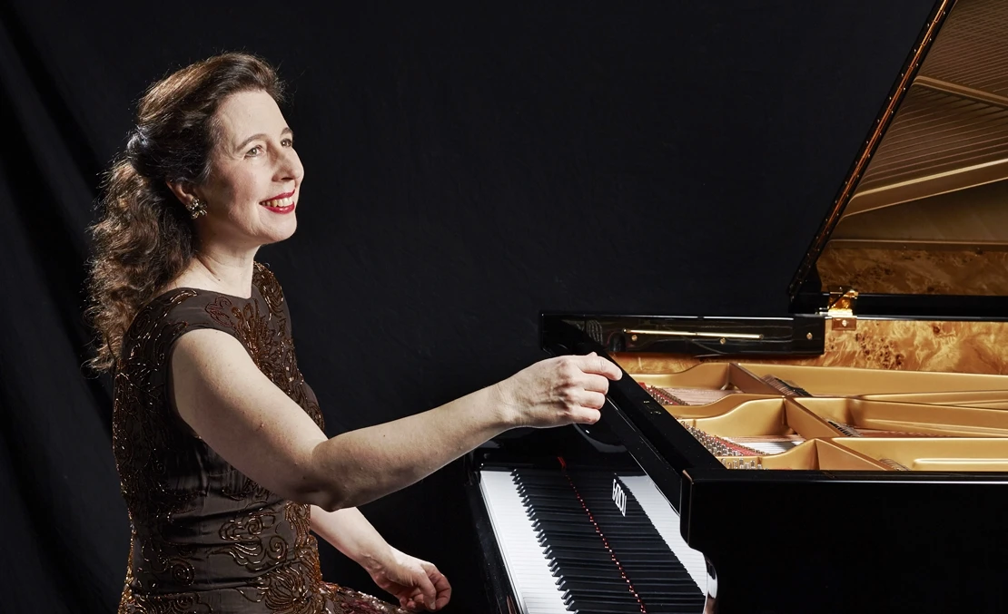 Angela Hewitt debuta con la Orquesta de Extremadura y un repertorio de Bach