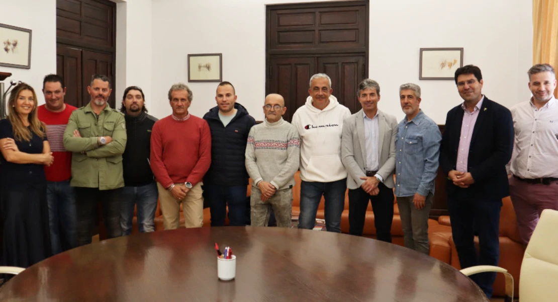 Diputación recibe a los trabajadores desplazados hasta Valencia para colaborar tras la DANA