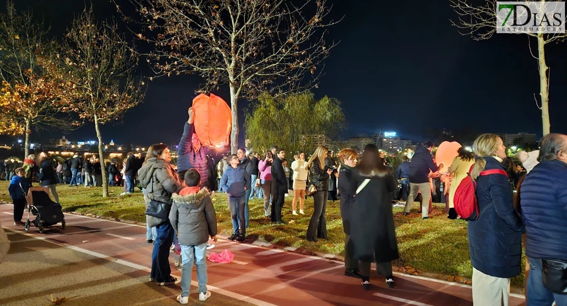 FOTONOTICIA: Así vivieron los pacenses 'la noche de los deseos'