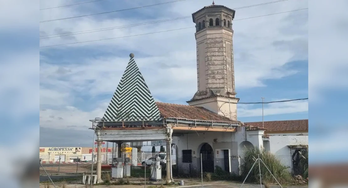 Advierten sobre la obra junto a un monumento de Mérida: "Si no se paraliza en 48 horas, denunciaremos"