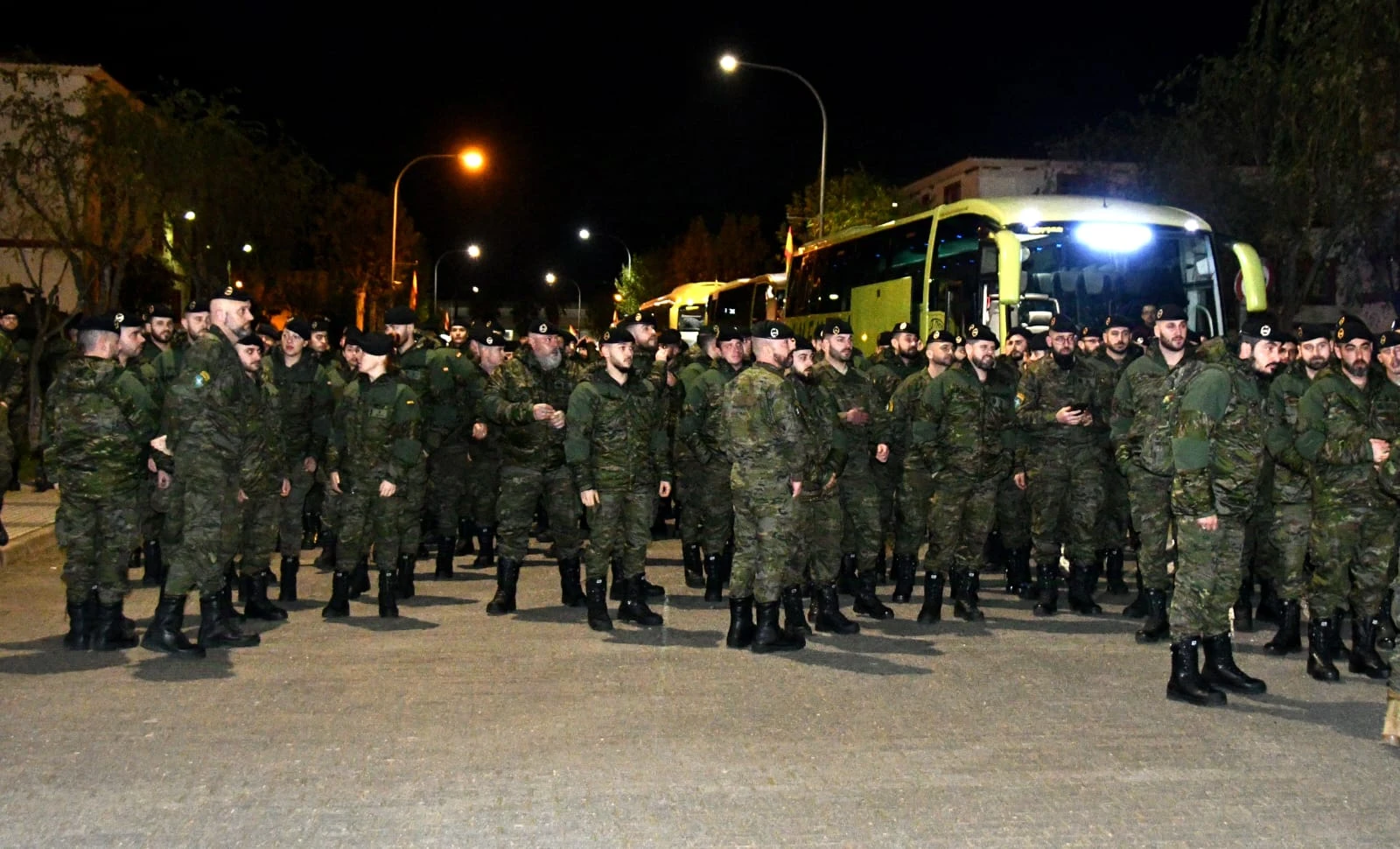 Alegría en Bótoa ante la llegada del segundo contingente de militares destinados en Letonia