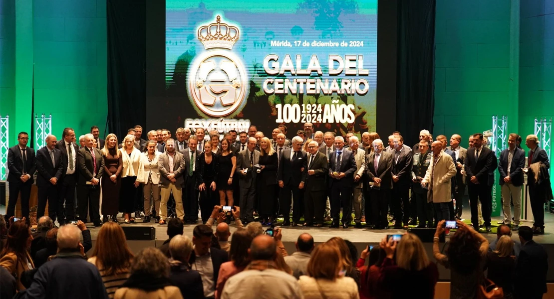 Una gran gala para celebrar los 100 años de la Real Federación Extremeña de Fútbol