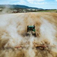 Menos burocracia para los agricultores españoles, la última medida aprobada por el Congreso