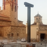 Exigen la retirada de estructuras metálicas en un histórico monumento de Extremadura