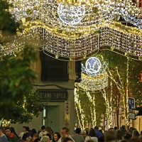 Más de 150 mayores disfrutarán de las luces navideñas a través del ‘Taxiluz’ y el autobús en Badajoz